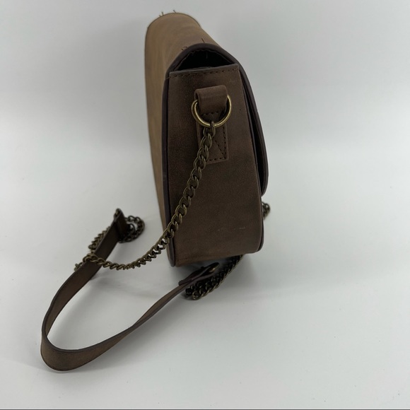 Crossbody purse $5 add-on or regular listing alone - Picture 6 of 6